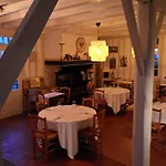 Hotel Et Restaurant Traditionnel L' Escalandes Lesperon (Landes)