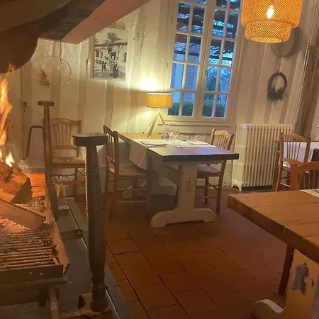 Et Restaurant Traditionnel L' Escalandes Lesperon (Landes)