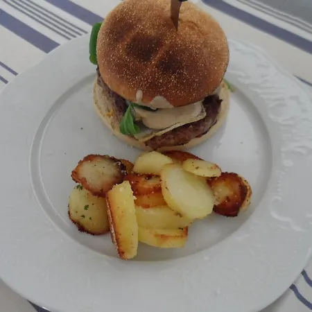 Et Restaurant Traditionnel L' Escalandes Hotel 2*